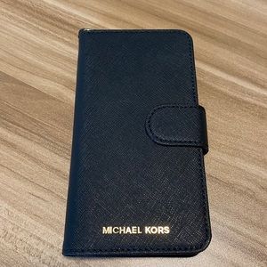 Michael Kors iPhone 7 flip case